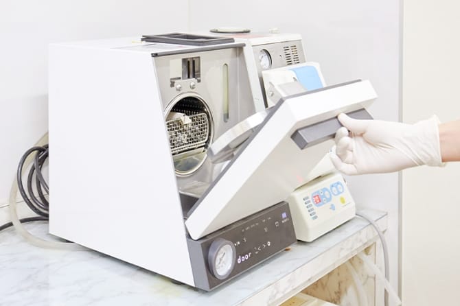 小型高圧蒸気殺滅菌器(EXクレーブⅡ MAC-560)